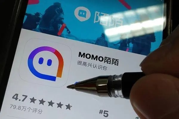 探探、陌陌这些社交软件到底是靠什么盈利的啊？